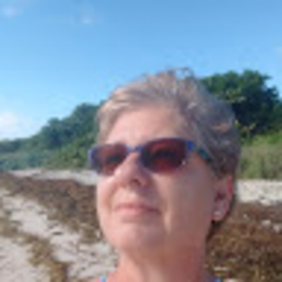 Meet your Posher, Vivian - Picture 1 of 1